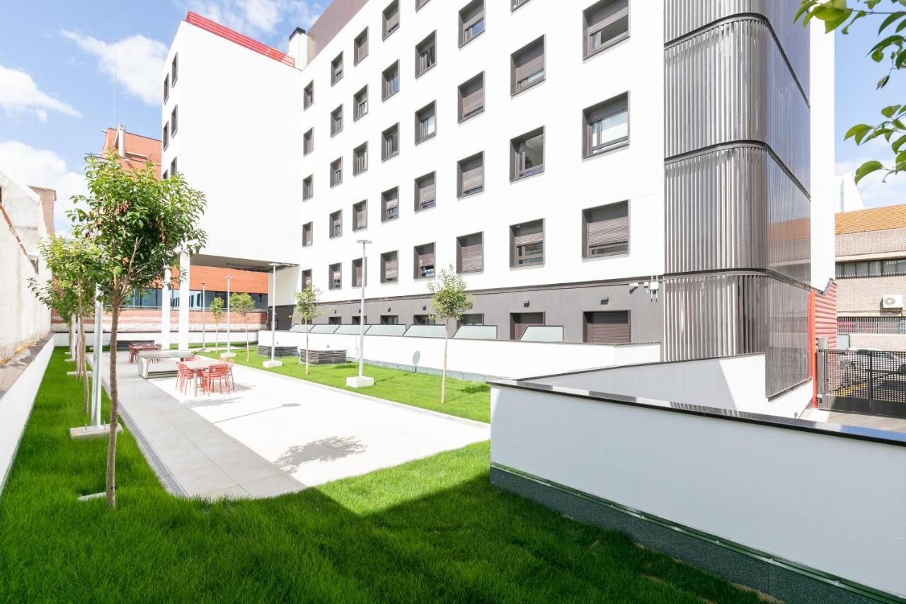 Micampus Xaudaro Student Residence Madrid Exterior foto